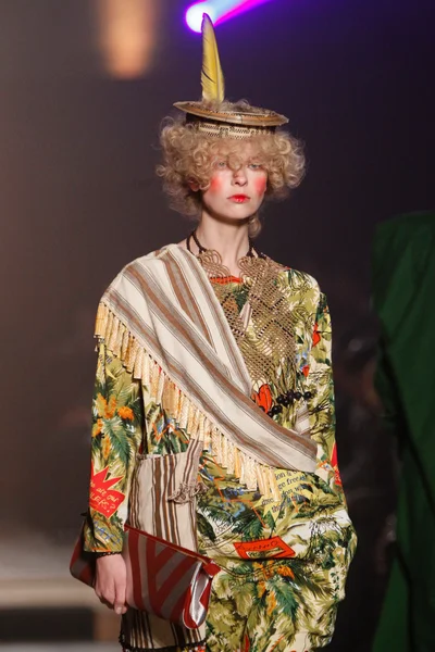 Look 53